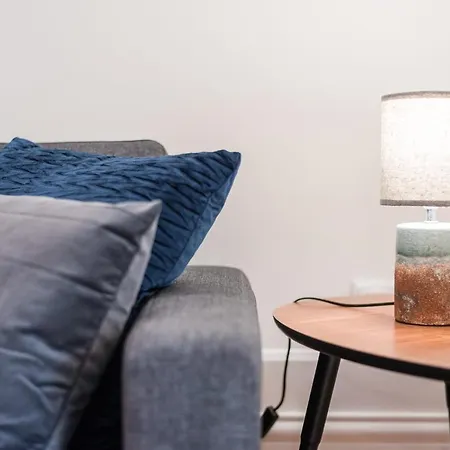 Guestready - Luxus Apts - Alves Da Veiga Garden Apartment *